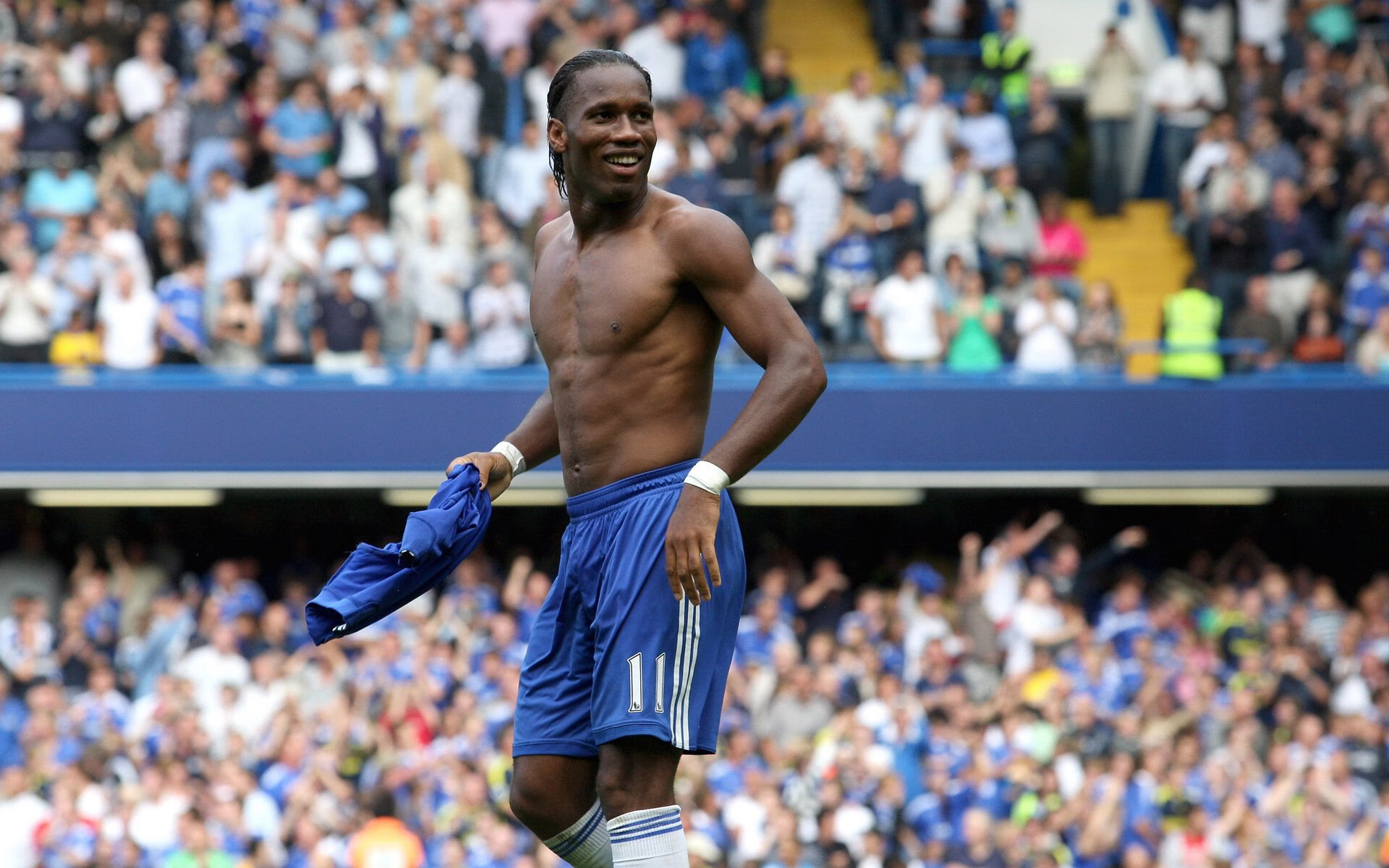 雷火电竞亚洲先驱-混沌交响，当F1夜战与哈弗茨满分在不确定性中共振